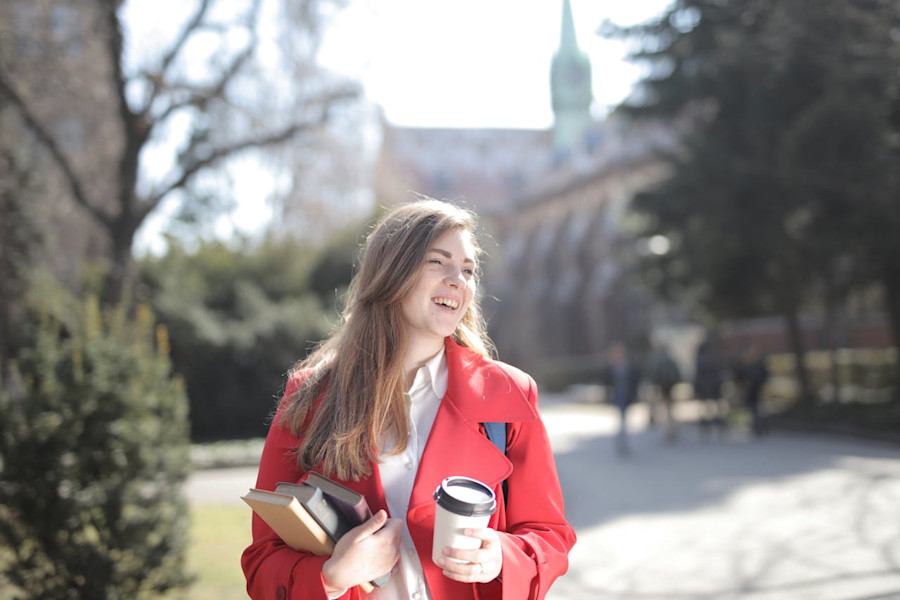 the-benefits-of-hiring-students-for-seasonal-roles.jpg