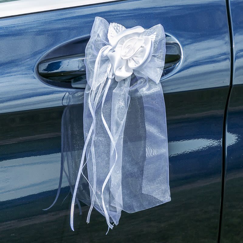 Mit dieser Deko wird Euer Hochzeitsauto ein Hingucker