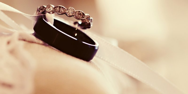 Ringe - Eheringe aus Carbon - Quetzal Wedding Photo 01