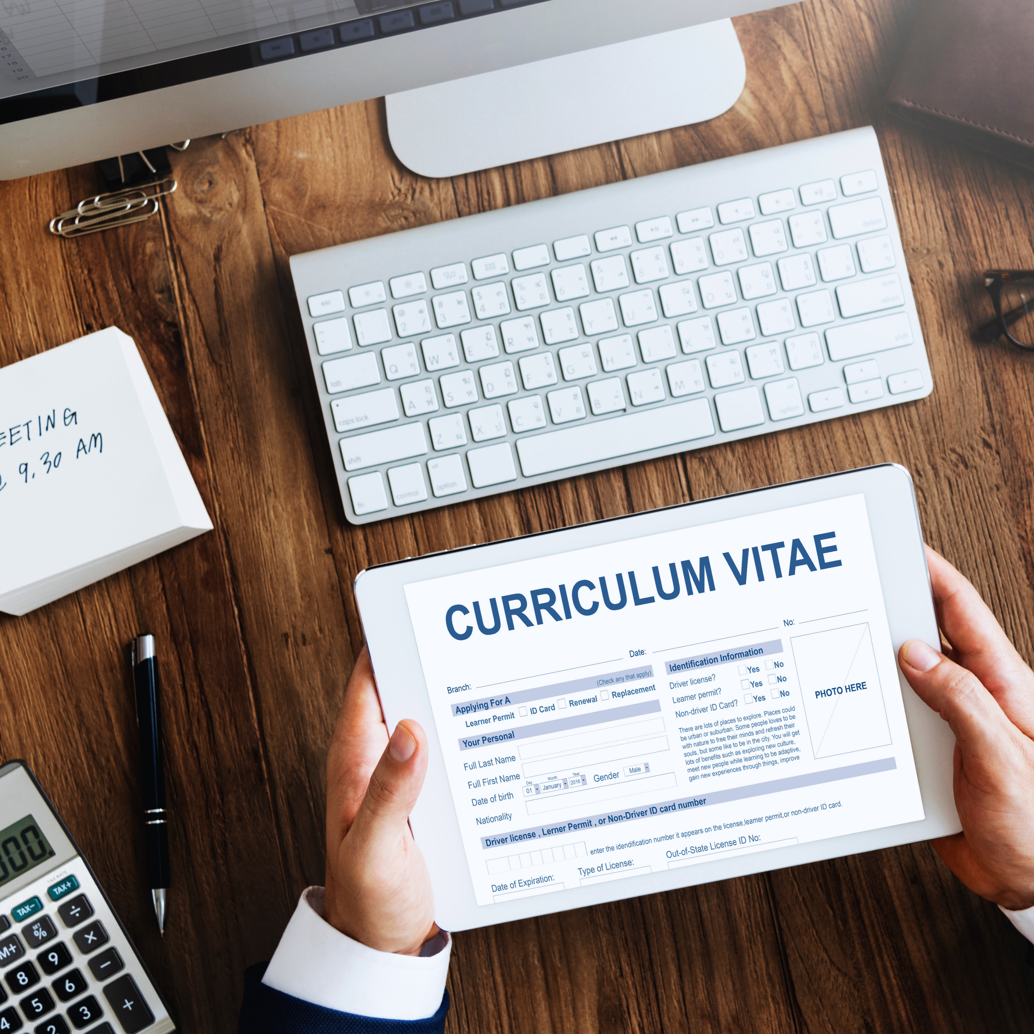Illustration : Comment rédiger un CV professionnel percutant en 2026