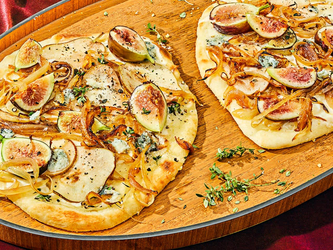 Fig, Pear, and Caramelized Onion Flatbread
