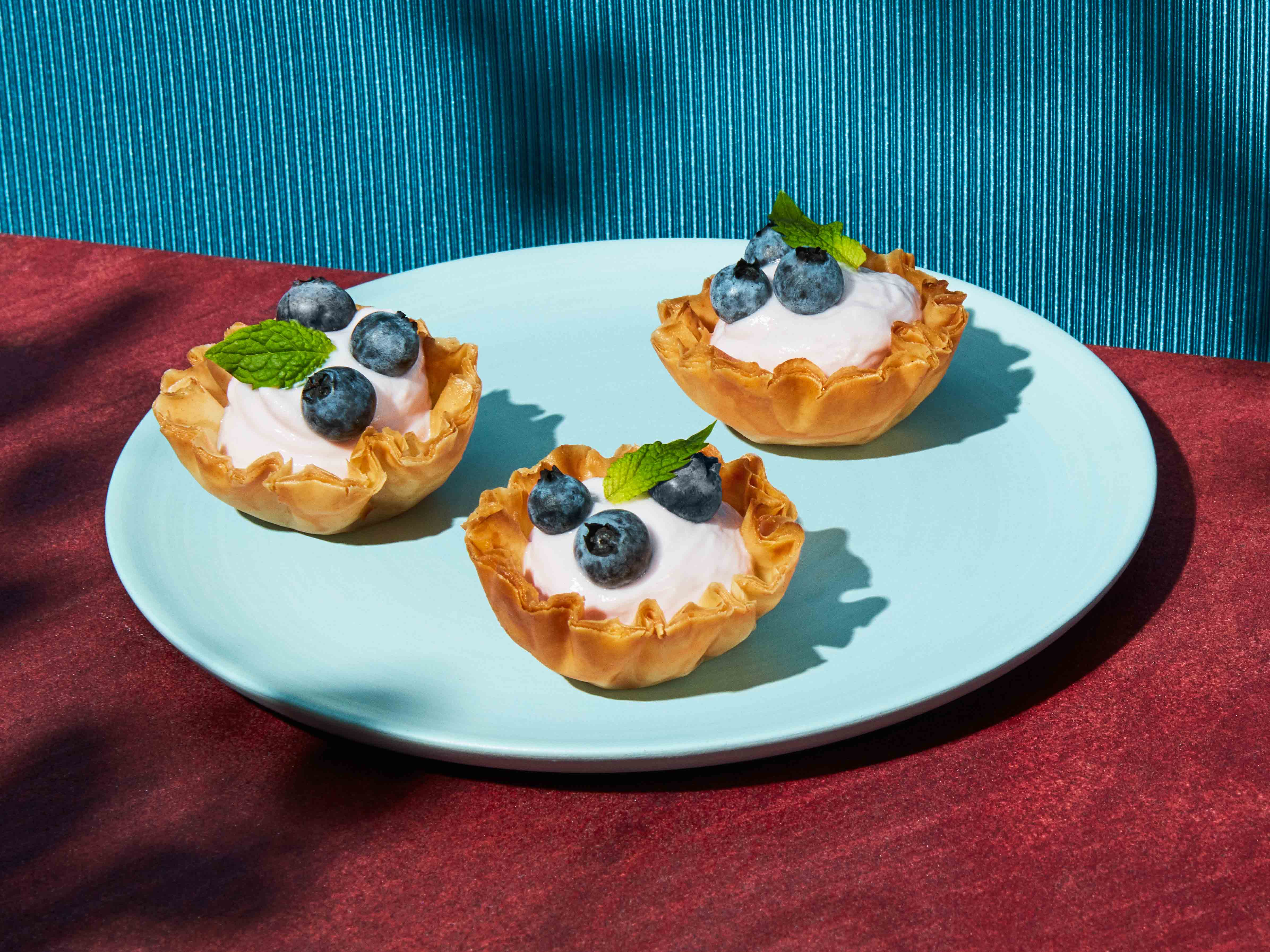 No-Bake Blueberry Cheesecake Tarts