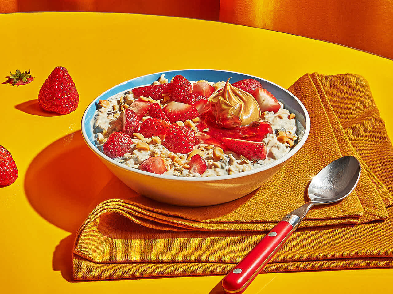 Peanut Butter and Strawberry Overnight Oats