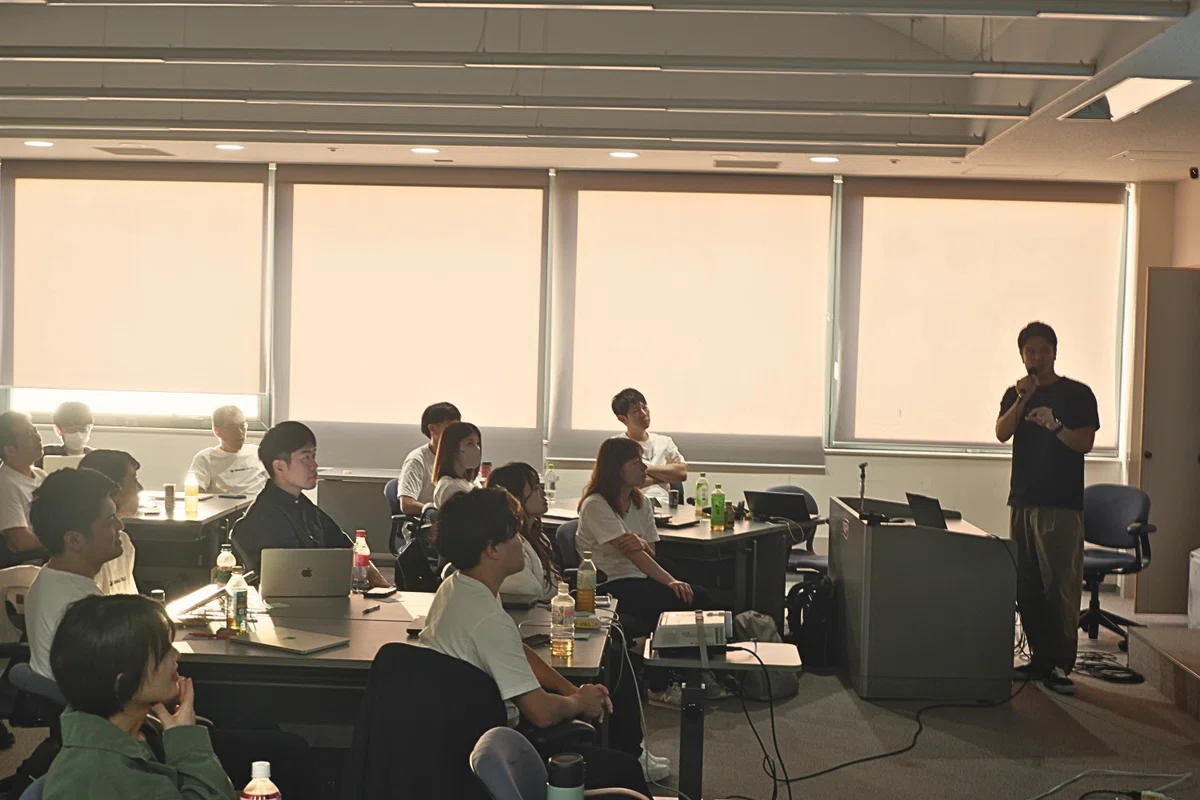 CEOメッセージを真剣に聞く