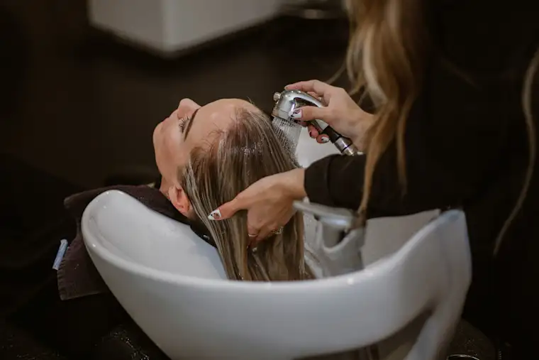 Beauty Salon - Hair Wash