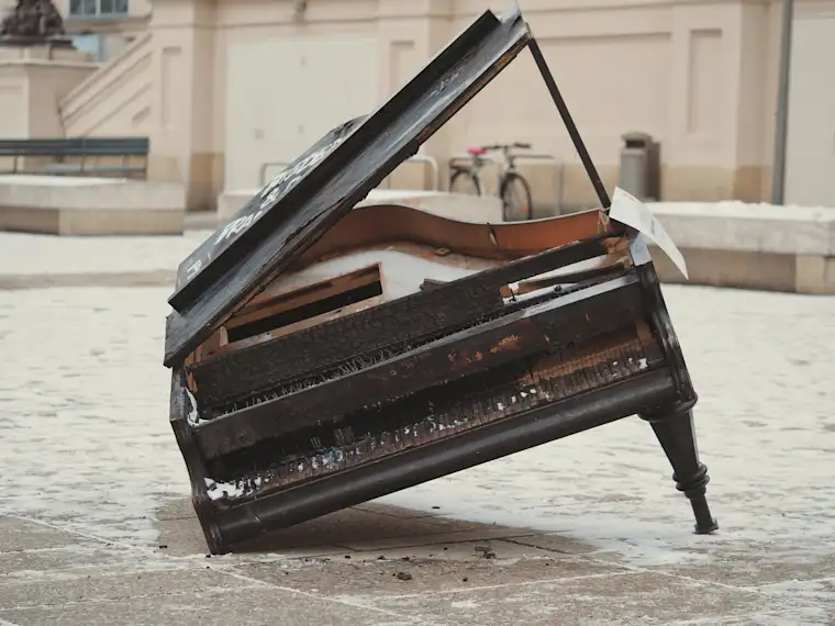 Mover - Broken Piano