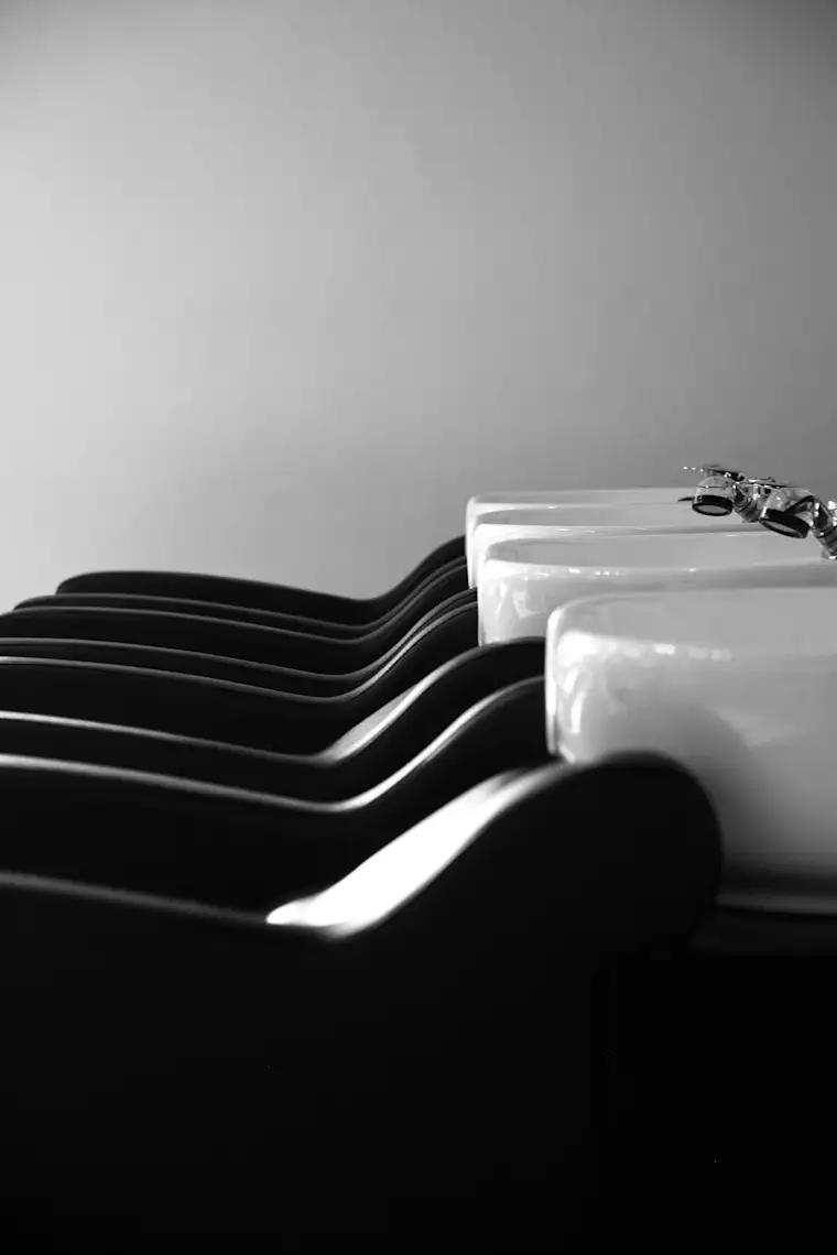 Beauty Salon - black and white