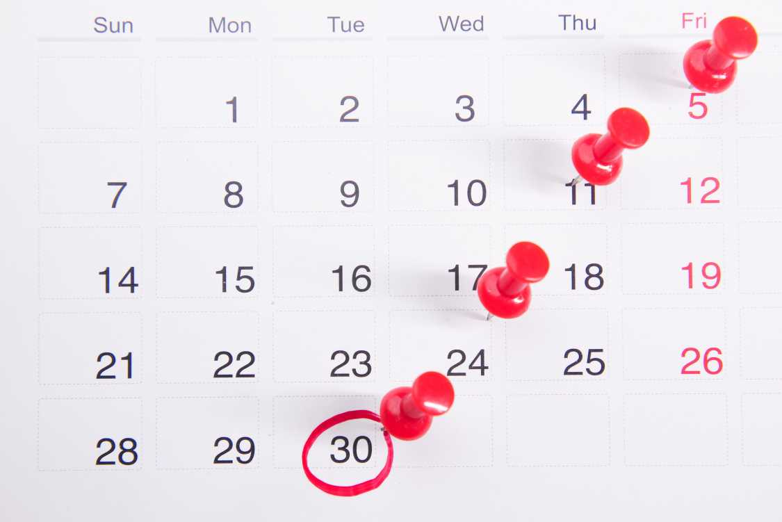 Save the date: kalender met prikkers