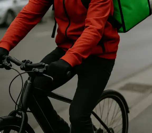 Delivery - on bike focus