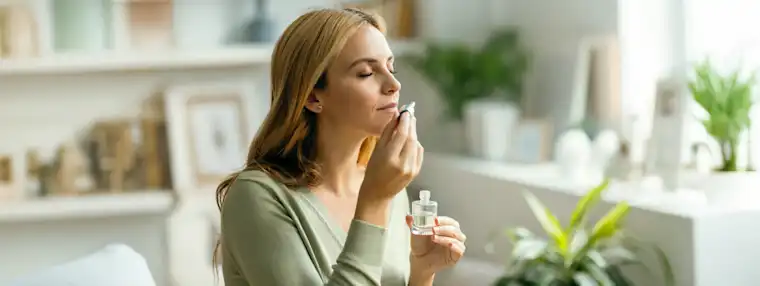 Beauty Wellbeing And Sport - Landscape - Naturopathic - Smelling Natural Oils
