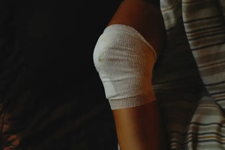 Sports coach - knee injury