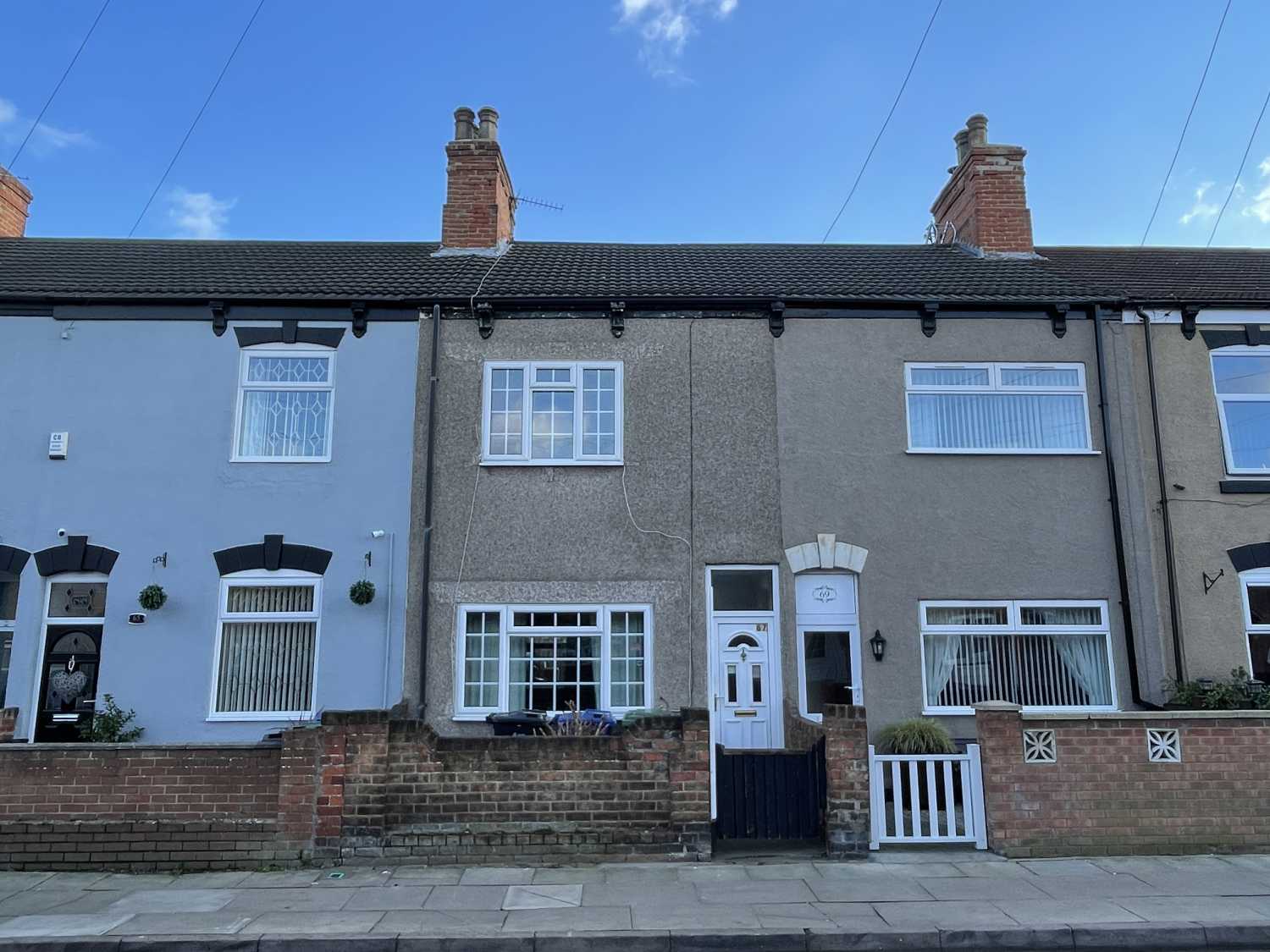 Three-bed terrace house, Grimsby, £10,000