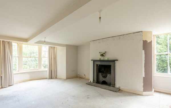 Two-bedroom flat, Shirehampton, Bristol, £239,995 - interior