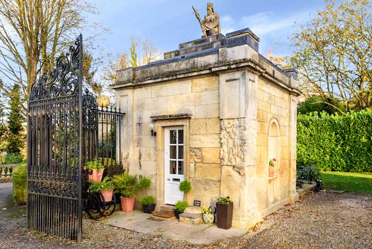 One-bedroom detached house near Tadcaster, North Yorkshire, £225,000 