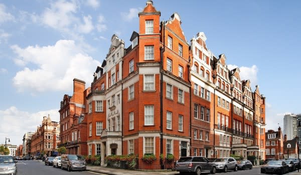 Example of a two-bed flat in W1K that's affordable if you're on a £160,000 salary.