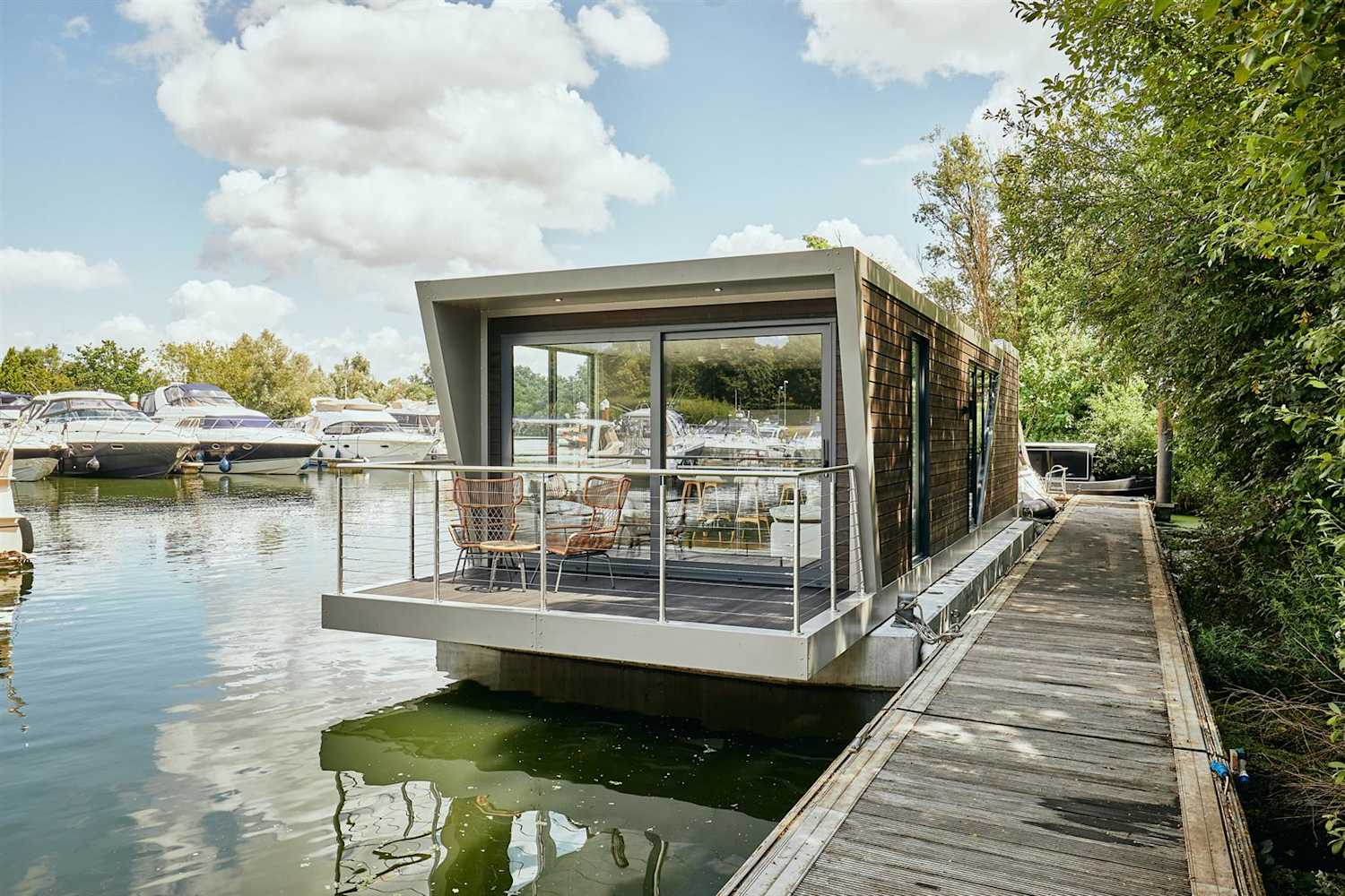 Life on the water 8 houseboats for sale Zoopla
