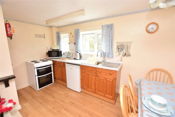 Two-bedroom terraced house, Bude, Cornwall, £65,000 - interior
