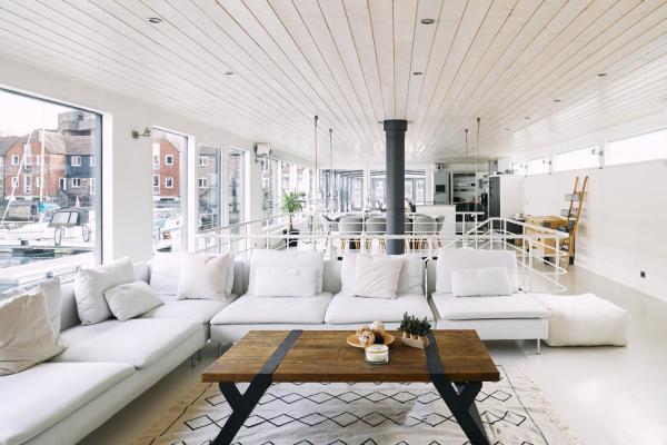 Five-bed houseboat, St Katherine’s Docks, Wapping, £2.5 million - interior