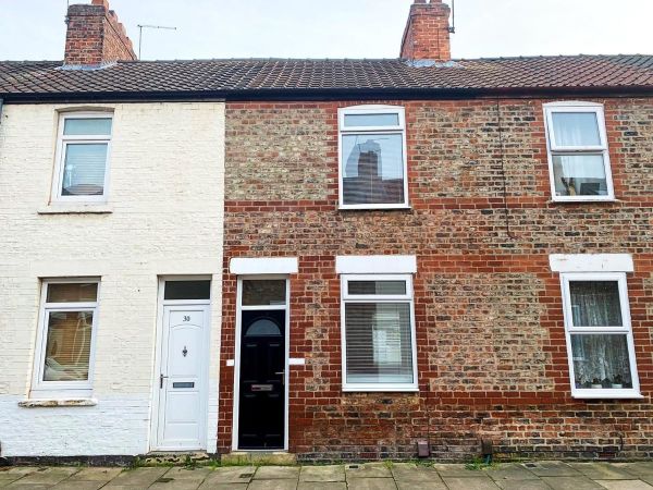 Two-bed terraced house, York, £250,000