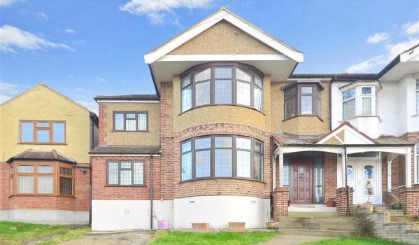 Semi-detached house in Clayhall