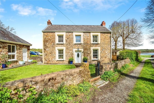 Five-bedroom detached house, Hook, Wales, £700,000