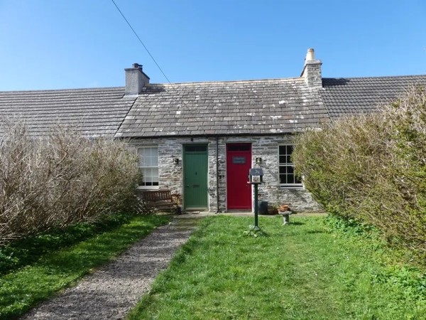 One-bedroom cottage, Castletown, Scotland, £80,000