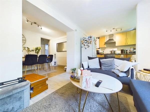 One-bedroom flat, Forest Gate, London, £270,000 - interior