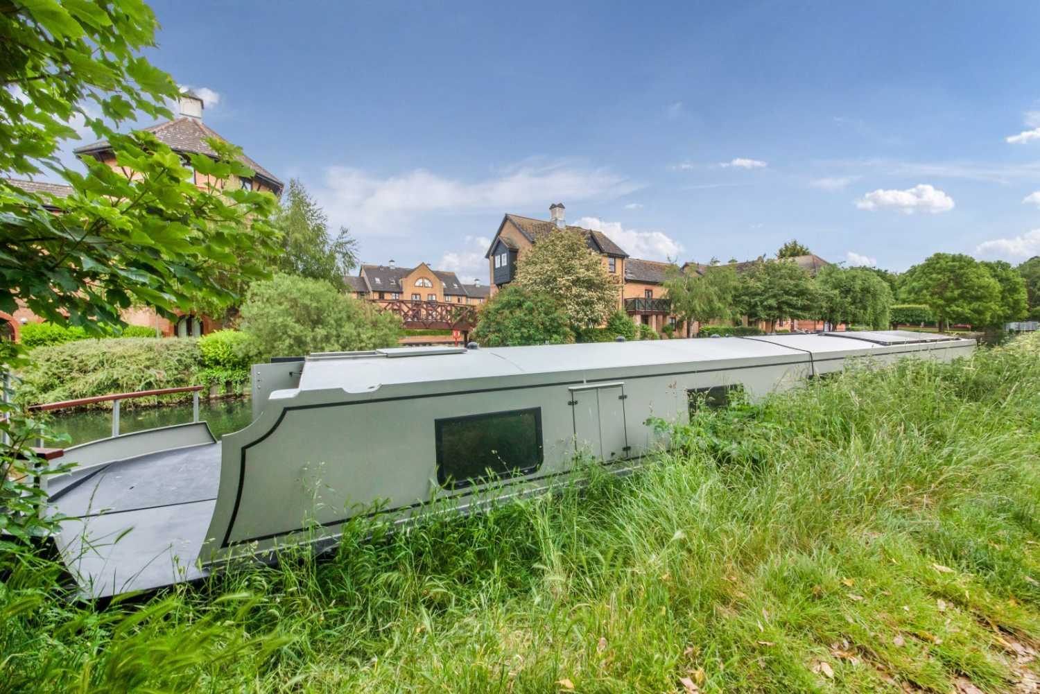 Life on the water 8 houseboats for sale Zoopla