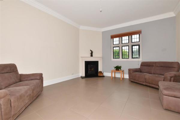 Two-bed castle apartment, Broadstairs, Kent, £550,000 - interior