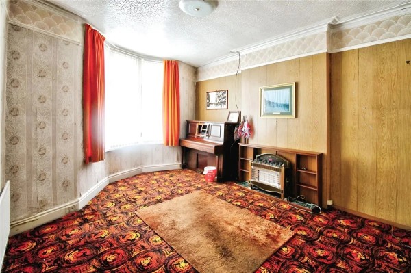 Four-bedroom semi-detached house, Liverpool, £100,000 - interior