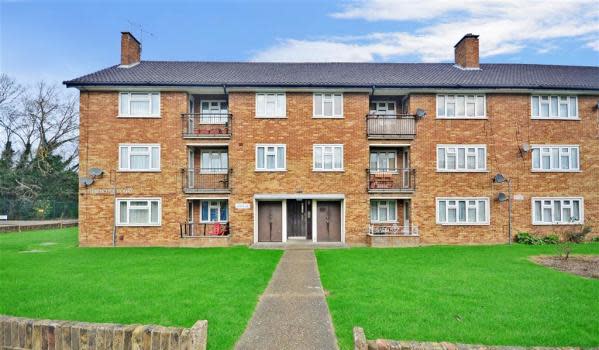 Flats in Clayhall