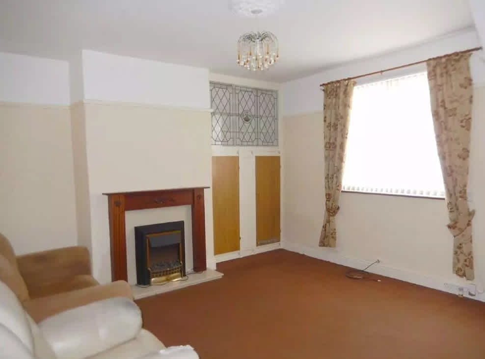 Three-bed terraced house, County Durham, £5,000 interior
