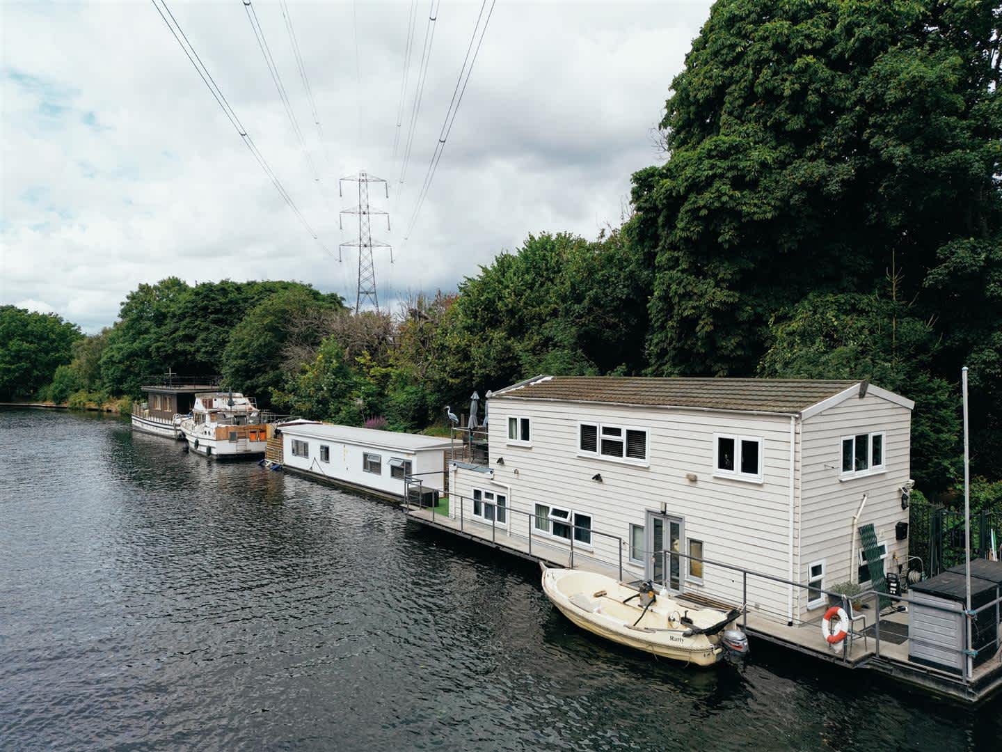 Houseboats For Sale Zoopla.html