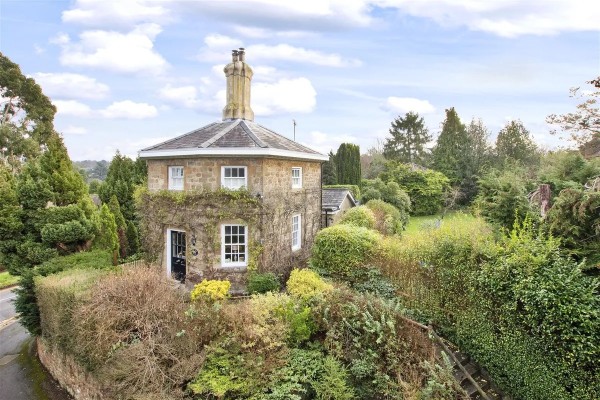 Two-bed house, Sevenoaks, £935,000