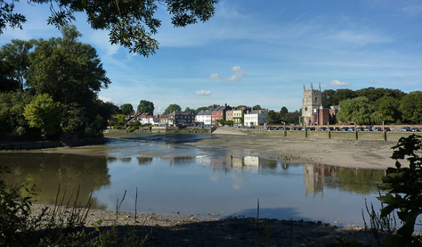 Isleworth Ait in the middle of the Thames