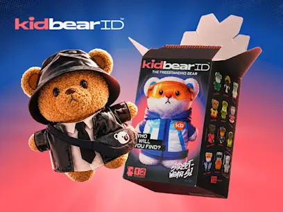 KidBear ID Streetwear Series 1 Blind Box Assortment on the blue and red background 