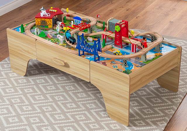 Trains en bois