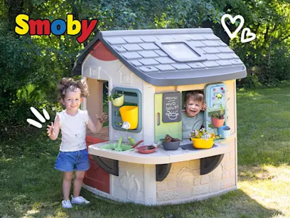 Smoby Life Mud Cooking Play House on the outdoor background 