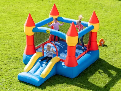 Château Gonflable avec Toboggan