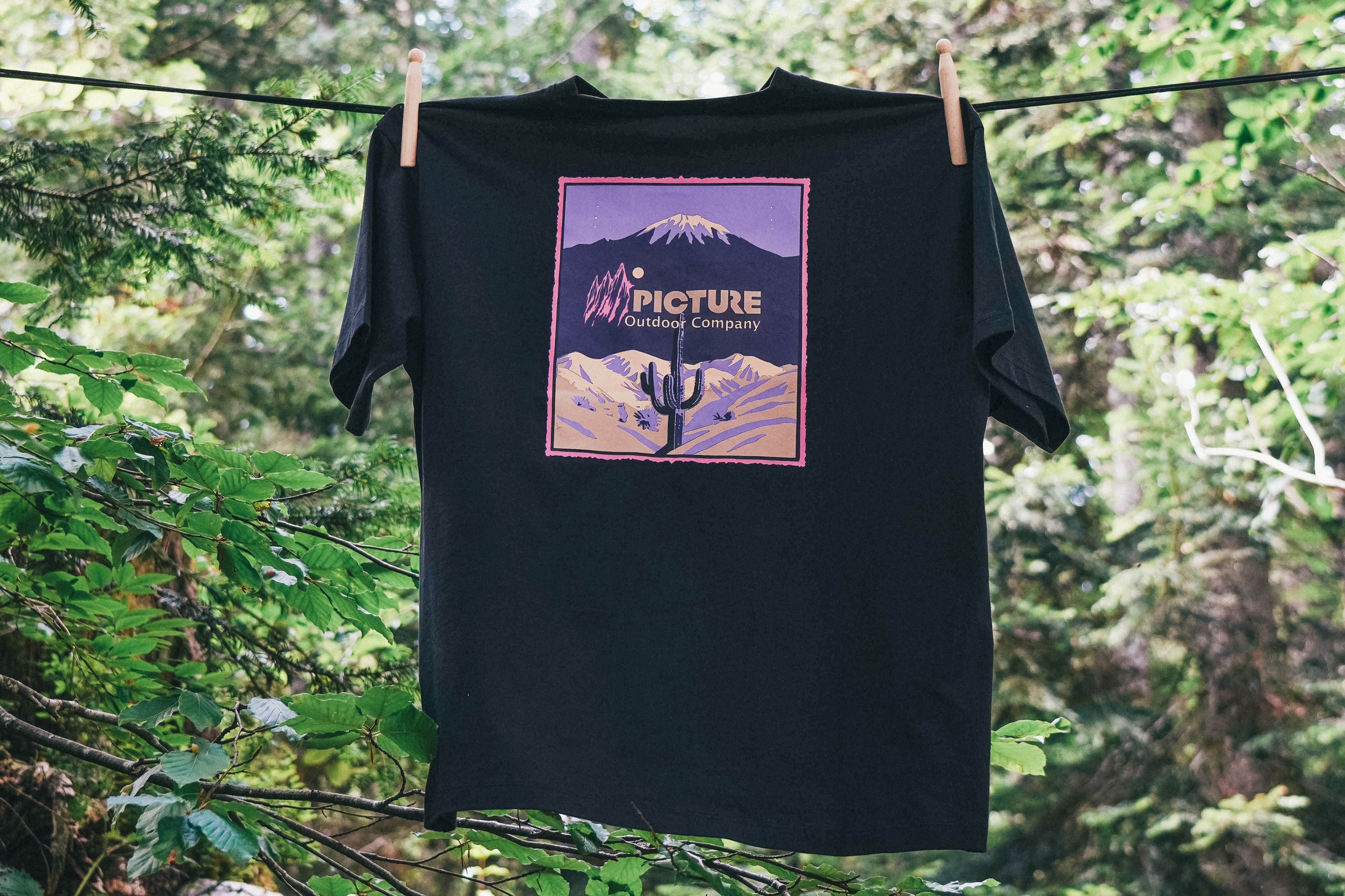 Tee-shirt outdoor lifestyle Picture