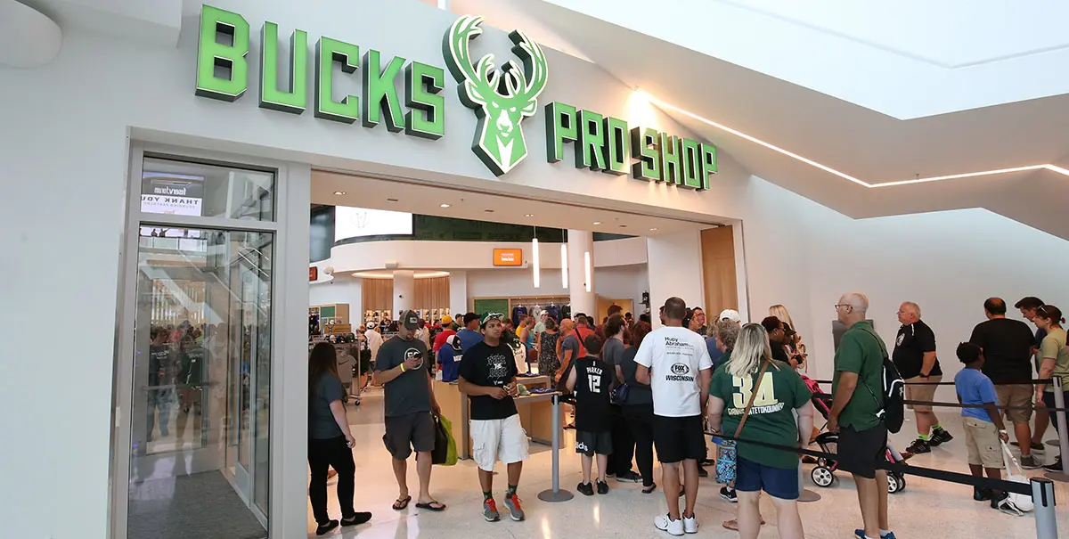 BUCKS PRO SHOP - 14 Photos & 11 Reviews - 1111 Vel R Phillips Ave,  Milwaukee, Wisconsin - Sports Wear - Phone Number - Yelp