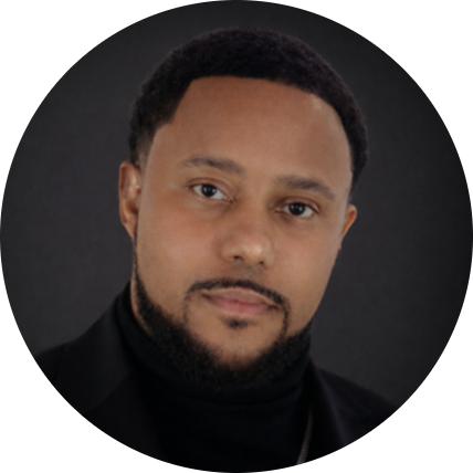 Benjamin Turner headshot.