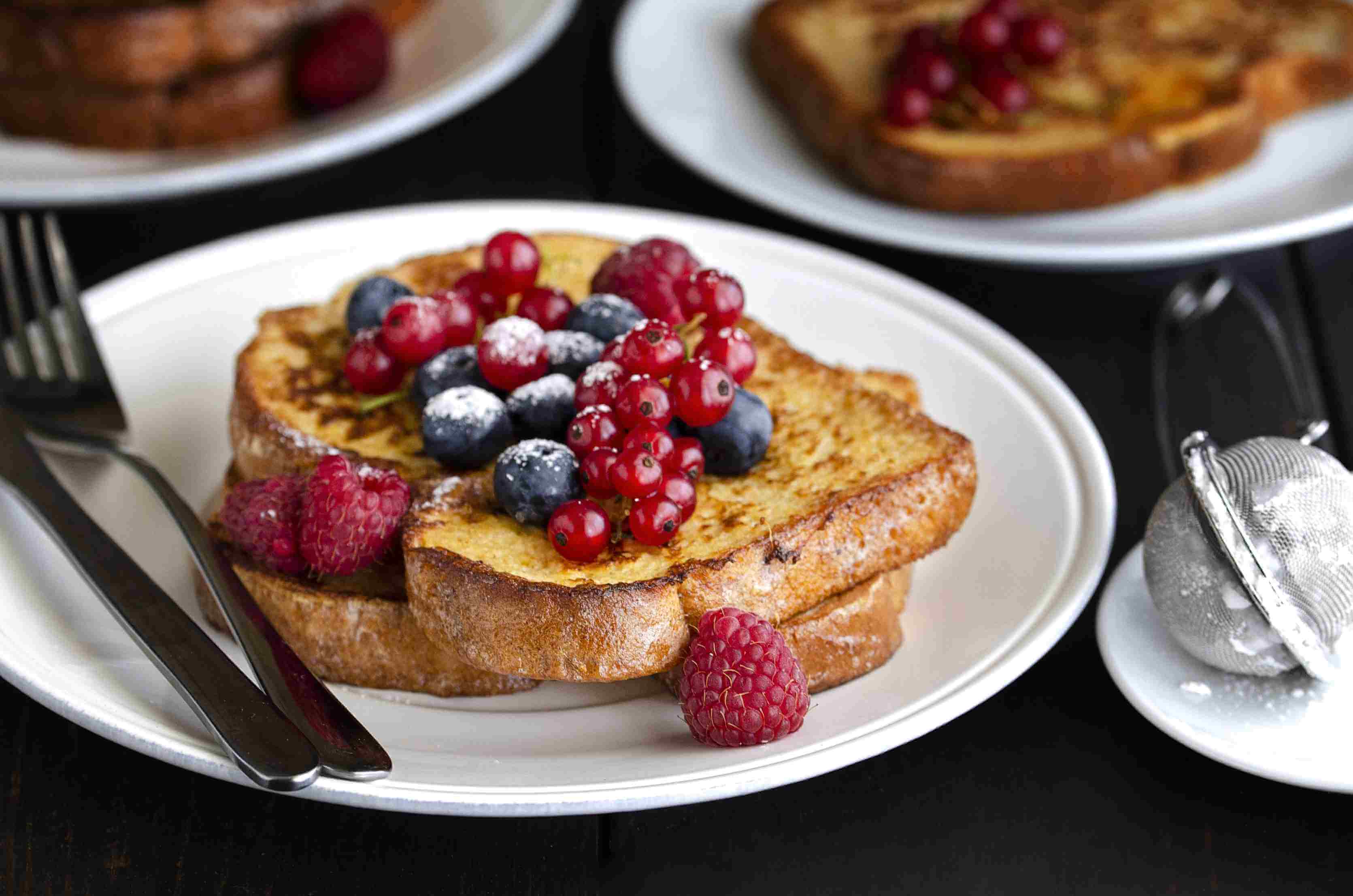 Traditional french toast with berries