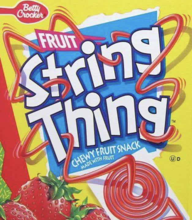 Betty Crocker String Thing Fruit Snacks box