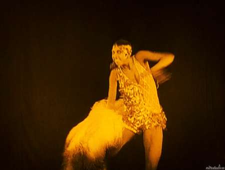  GIF of Josephine Baker dancing