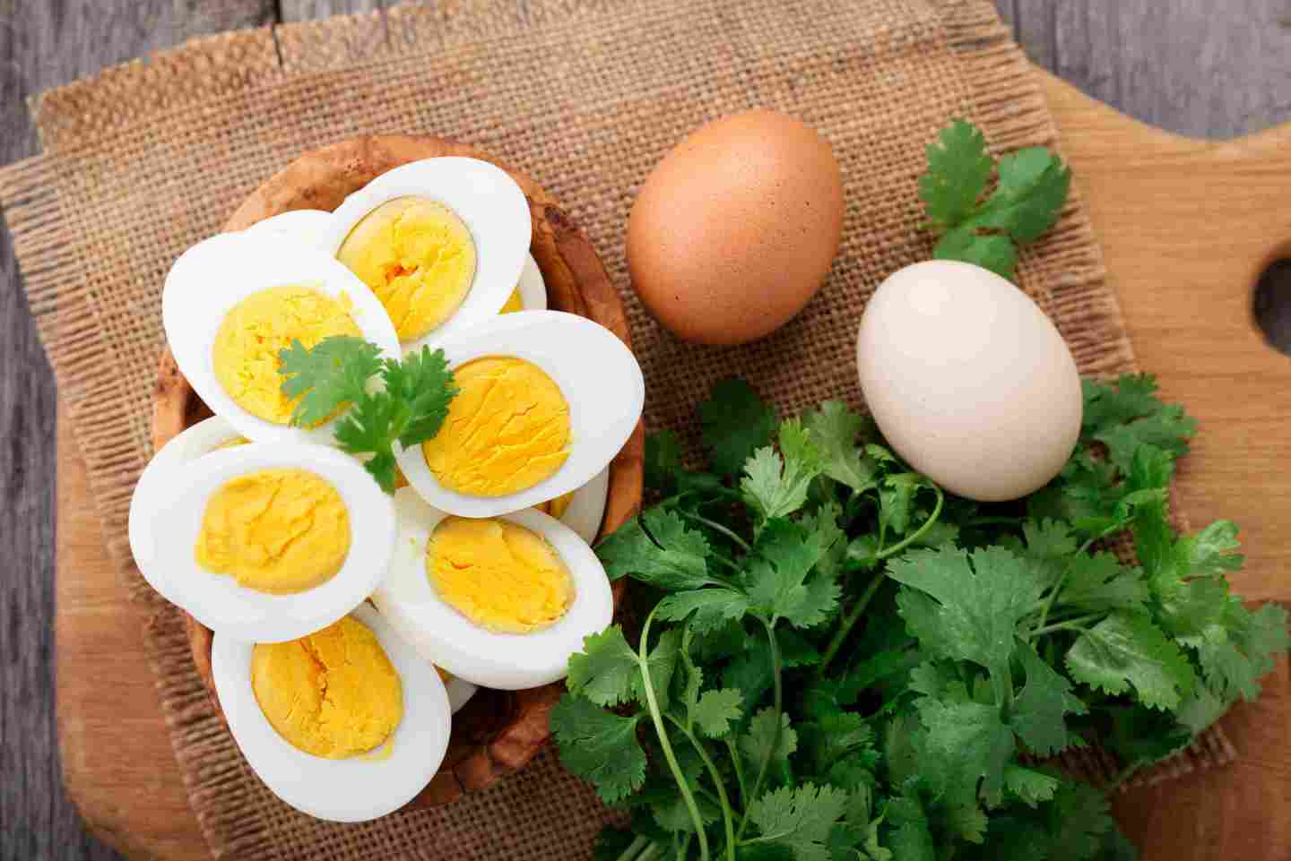 HARD BOILED EGGS - Delicious Table ®