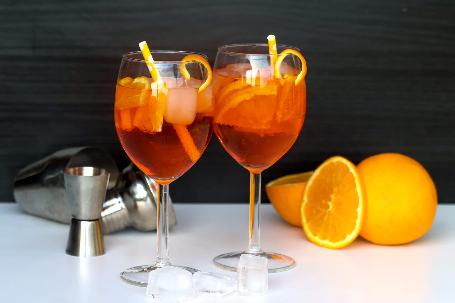 624710a049ce14e5b51362c8_aperol-spritz-drink.jpg