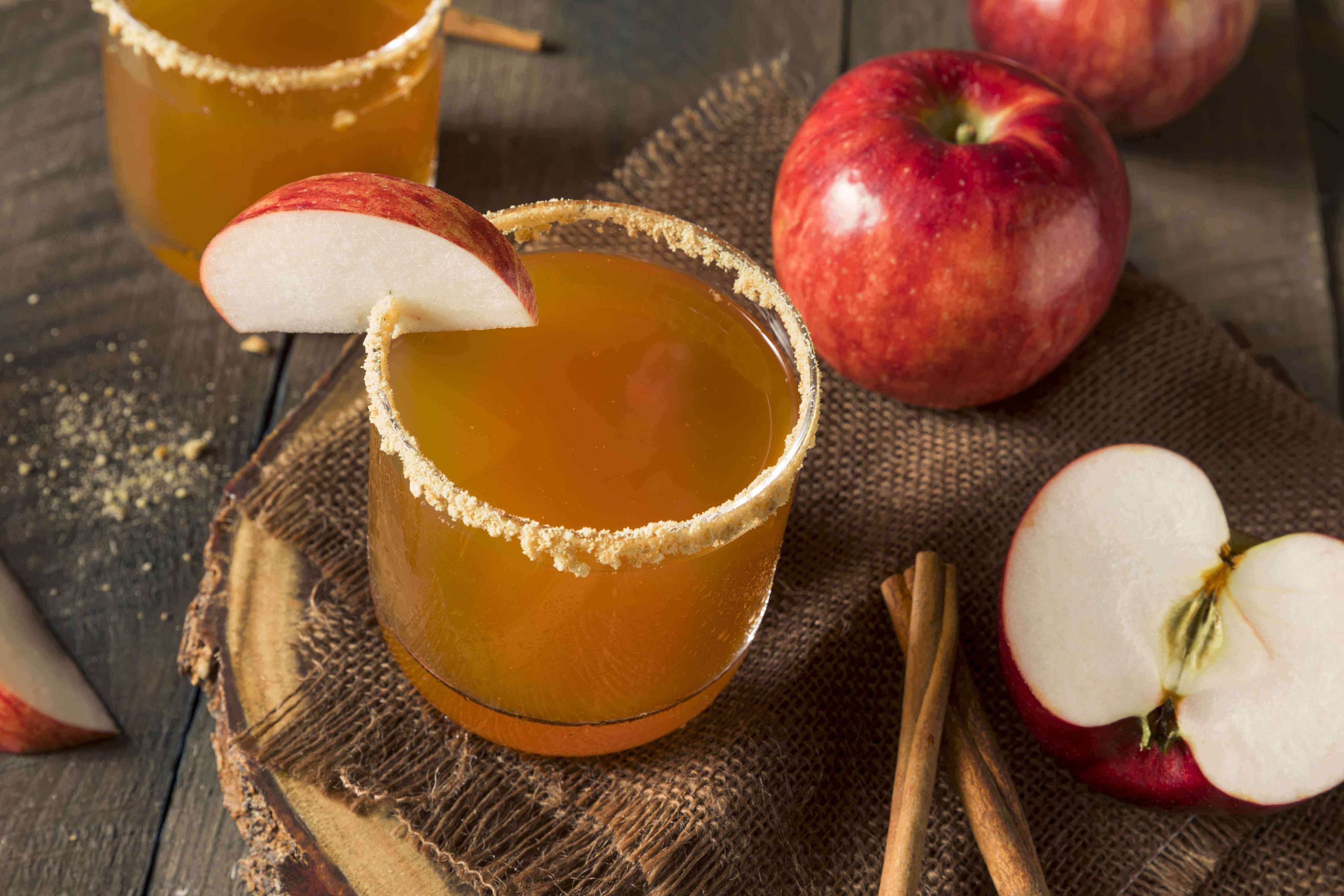 Apple Pie Shooters Recipe to Savor Autumn’s Flavor in a Shot | Gopuff
