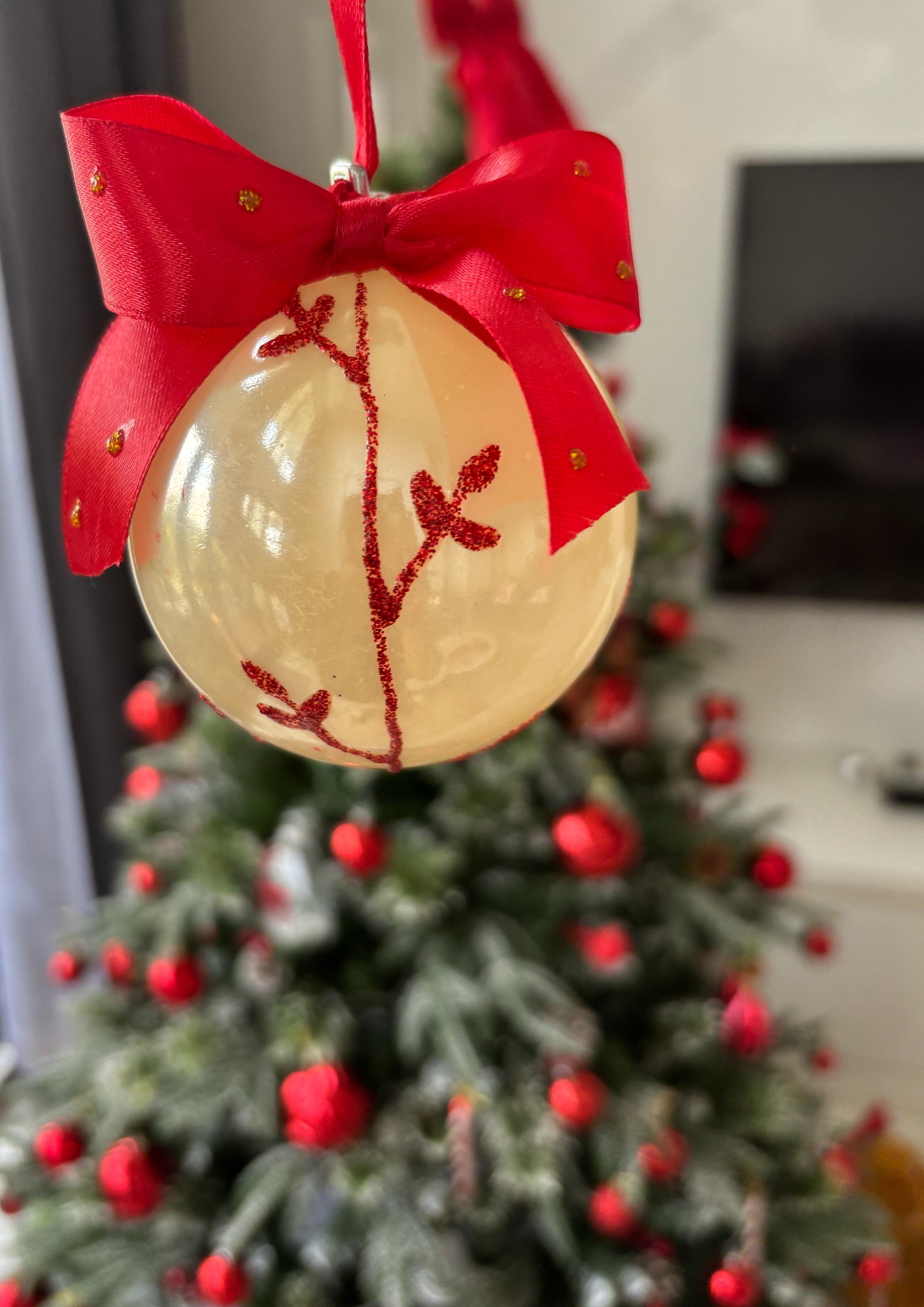 Image for White Christmas bauble(red leaves)