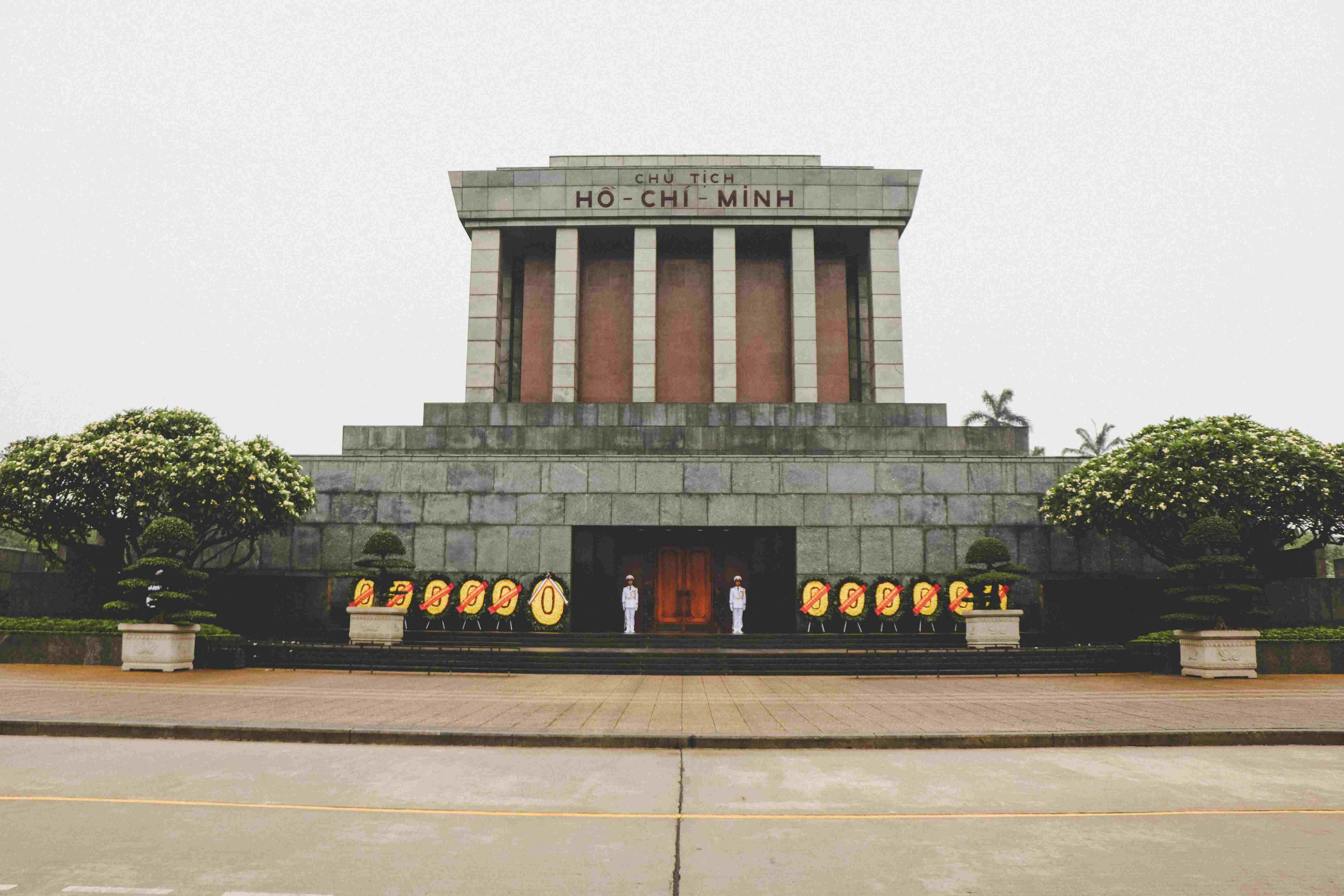 越南景點推��薦：胡志明陵寢